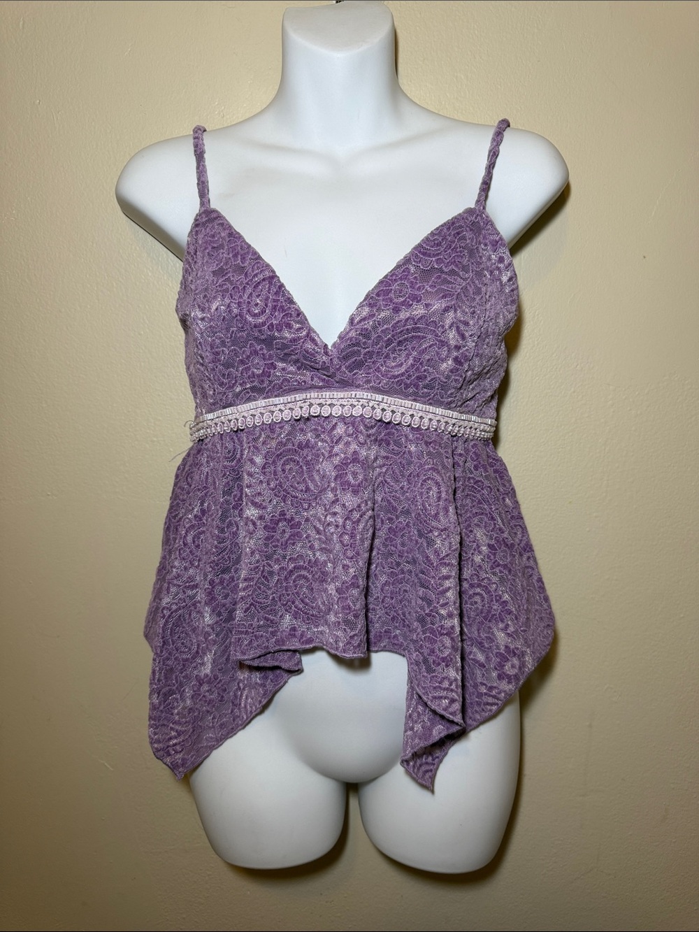 Lavender Lace V-Neck Peplum Cami Top with Trim